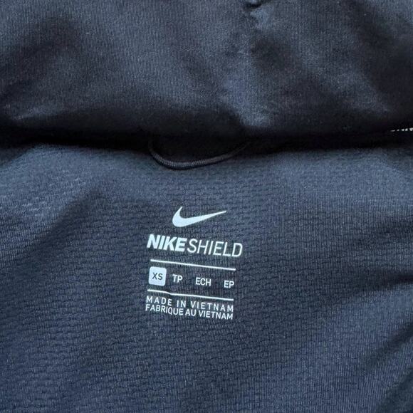 Nike Shield full zip hooded running jacket black white size women’s XS - Picture 2 of 8